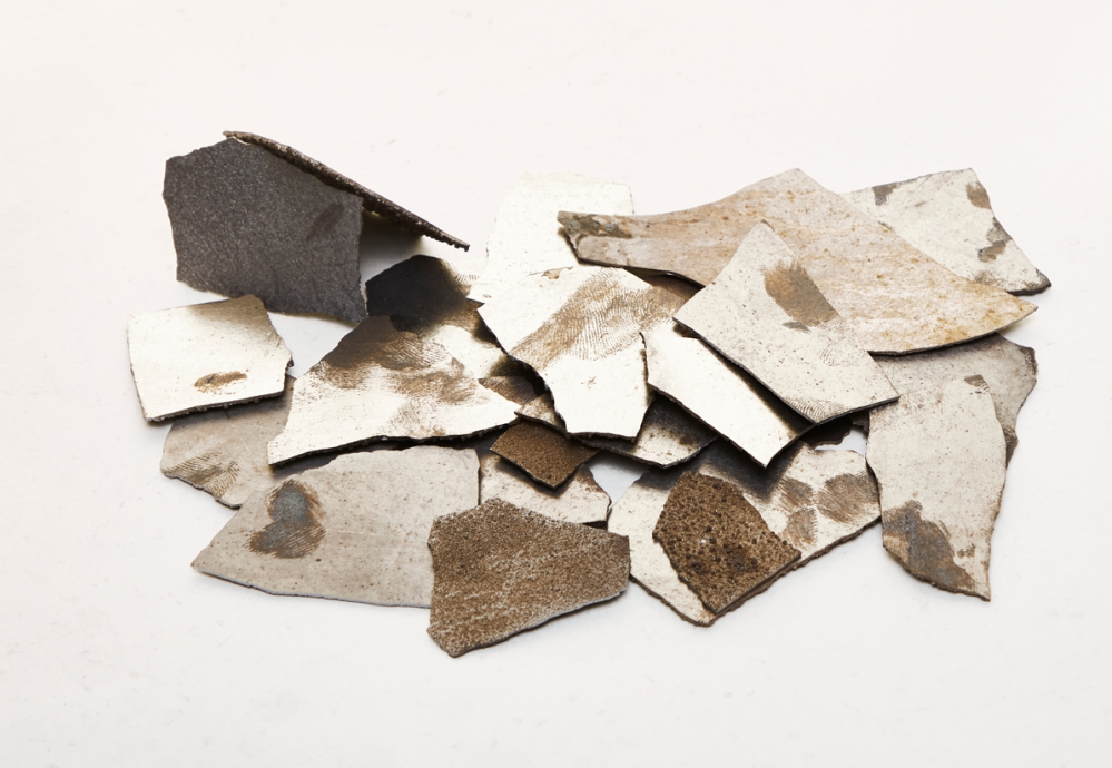 electrolytic manganese flakes